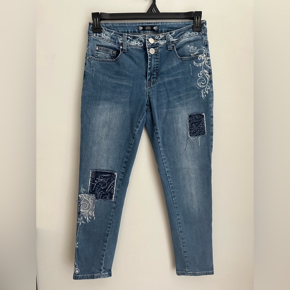 Tru Luxe Paisley Patched Mid Rise Jeans Medium Whash Blue Size 28/6 P